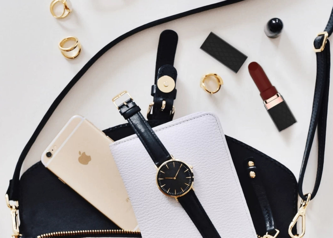 The Discreet Vibrator That Looks Like Lipstick